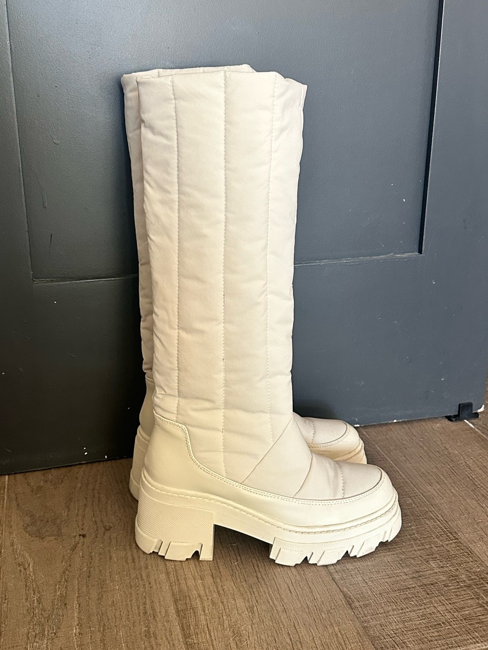 Knee High Platform Puffer Boots Cream Women’s 8